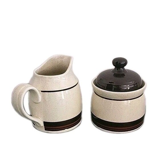 Vintage Royal Doulton Bistro Lambethware Brown Spec Cream & Lidded Sugar Set EUC - Picture 1 of 9